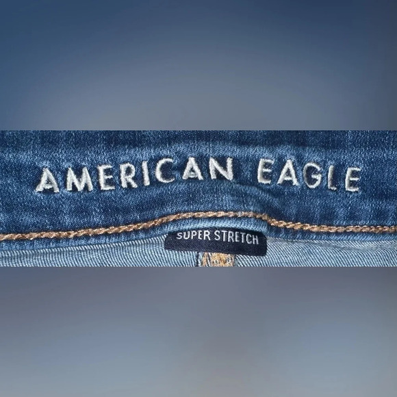 American Eagle Hi-Rise Shortie Jean Shorts, Size 2 - Picture 6 of 8